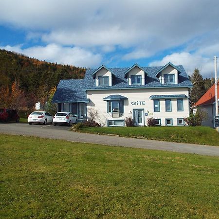 Gite A L'Abri Du Vent Bed And Breakfast Percé Zewnętrze zdjęcie