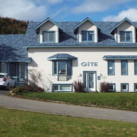 Gite A L'Abri Du Vent Bed And Breakfast Percé Zewnętrze zdjęcie