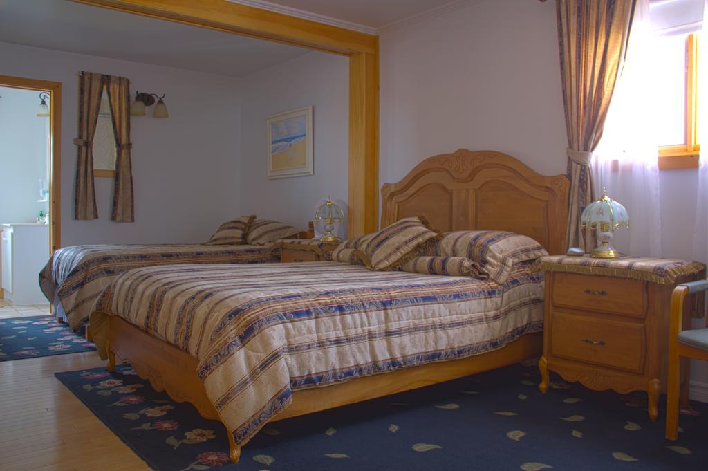 Gite A L'Abri Du Vent Bed And Breakfast Percé Zewnętrze zdjęcie
