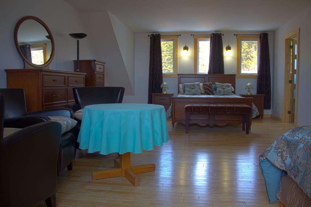 Gite A L'Abri Du Vent Bed And Breakfast Percé Zewnętrze zdjęcie